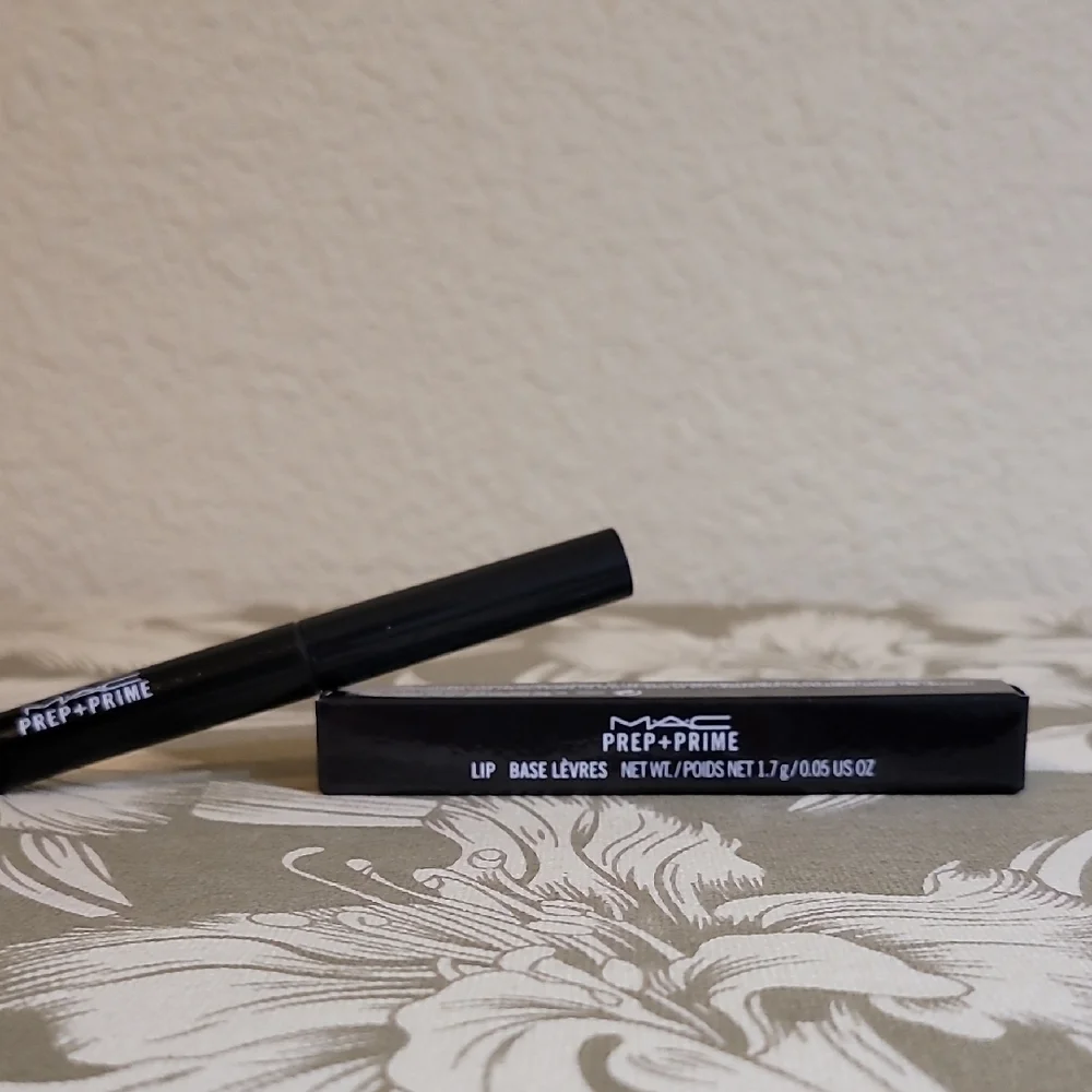 MAC Cosmetics Prep + Prime Lip Base